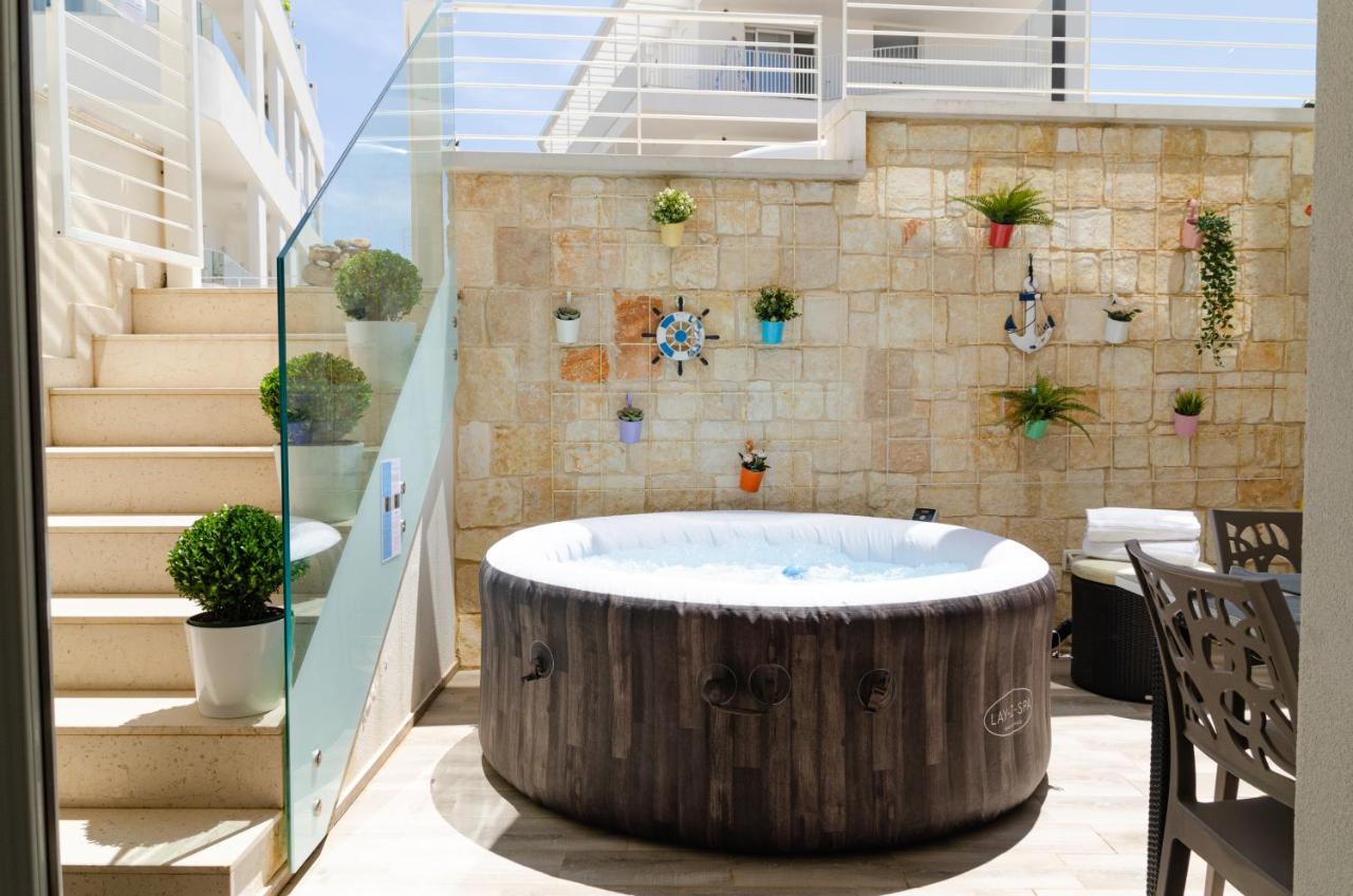 Apulialux Little Jem W Jacuzzi / 180 Steps From Sea Βίλα Polignano a Mare Εξωτερικό φωτογραφία